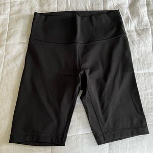 Lululemon Wunder Under 10” Bike Shorts